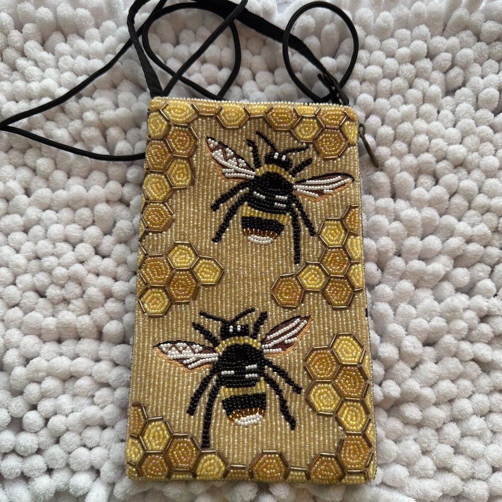 Bamboo Trading company beaded purse BEE DESIGN   NEW WITHOUT TAGS